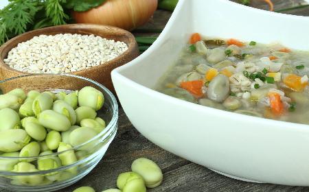 Krupnik na podrobach z bobem