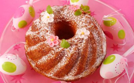 Tradycyjna babka piaskowa na Wielkanoc