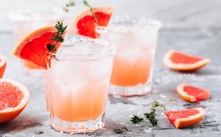Perfekcyjny koktajl Paloma: tylko tequila i sok grejpfrutowy