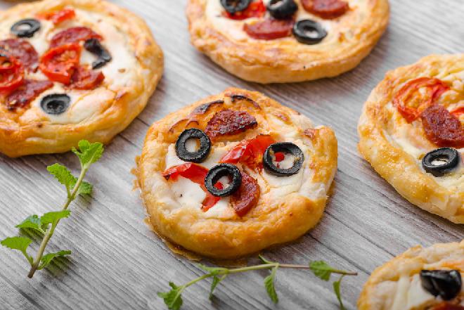 Pizza na cieście francuskim: dobry przepis